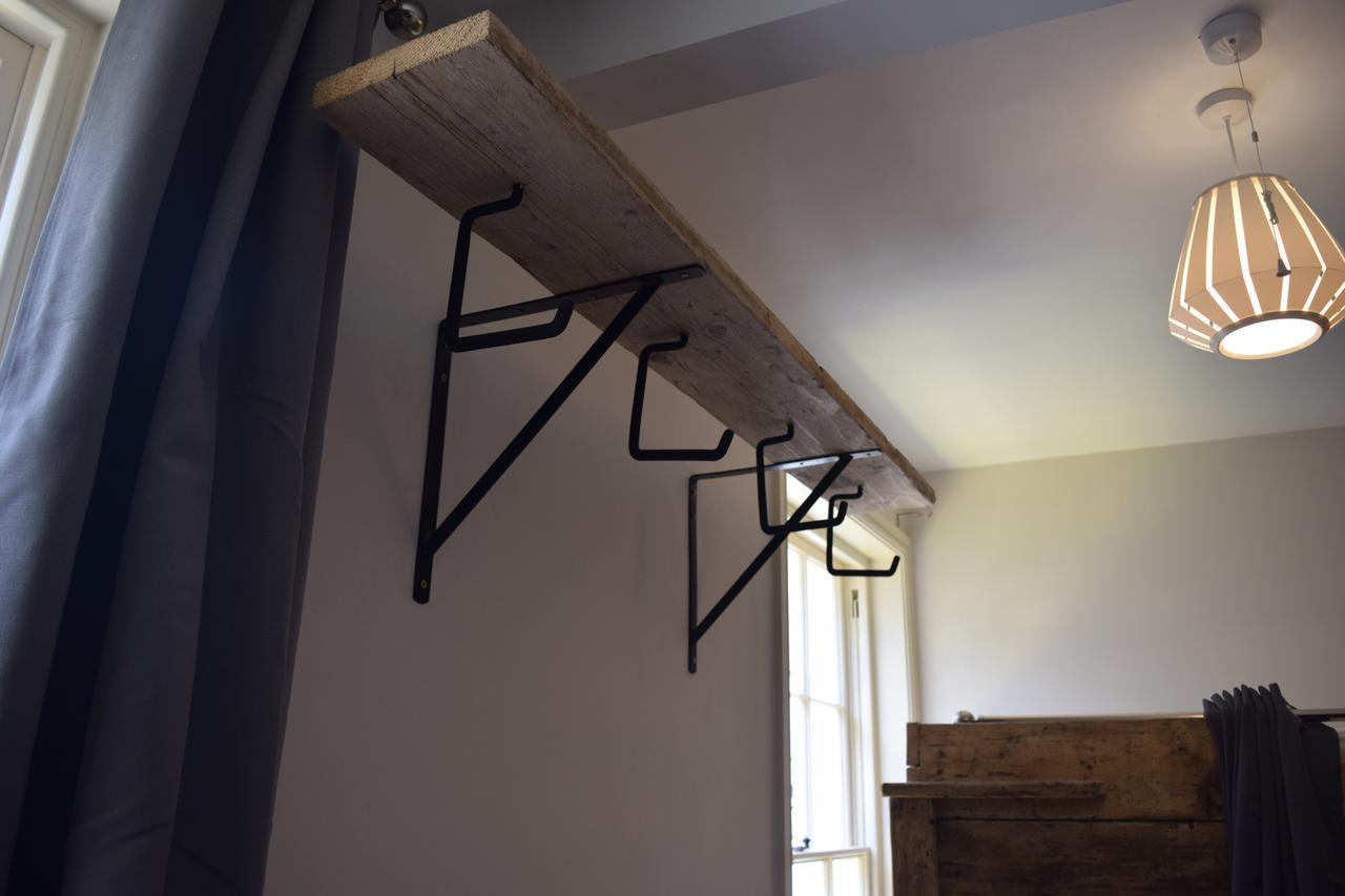 Ty Glyndwr Bunkhouse, Bar And Cafe Hostel Caernarfon Bagian luar foto