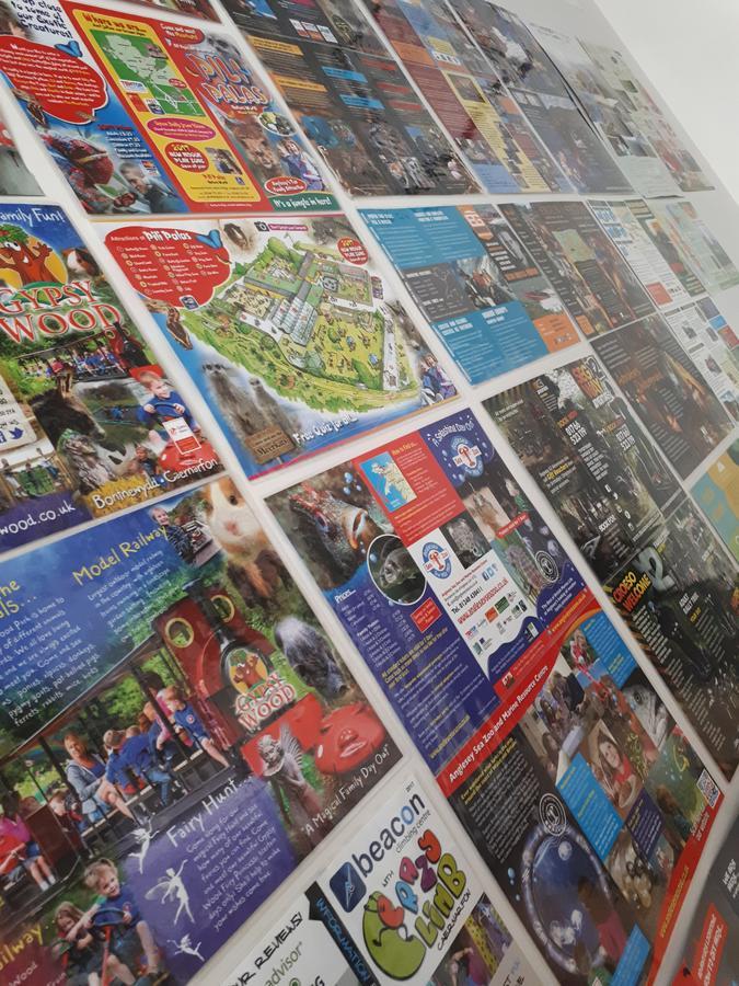 Ty Glyndwr Bunkhouse, Bar And Cafe Hostel Caernarfon Bagian luar foto